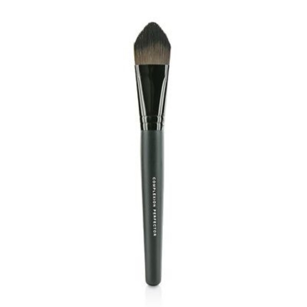 BareMinerals complexion perfector brush